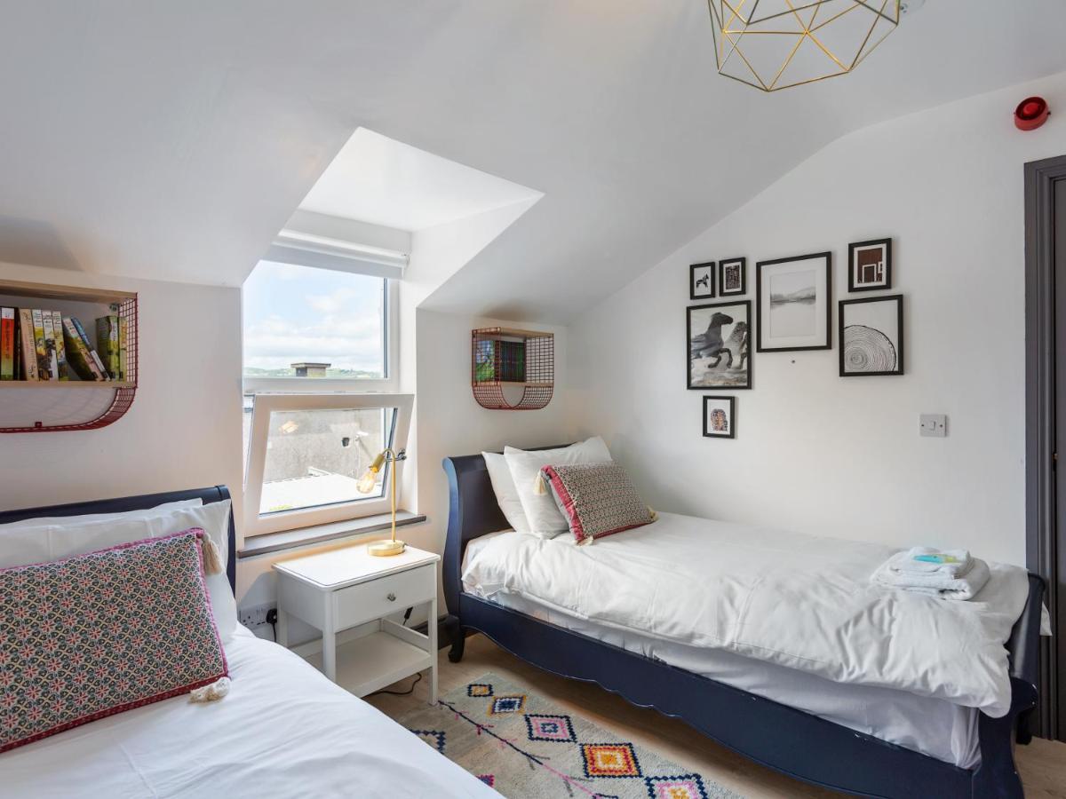 Macs Townhouse Dungarvan Dungarvan  Buitenkant foto